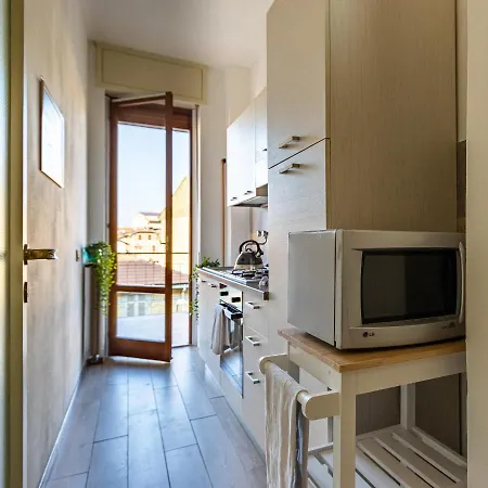 Blue Wave - Maggiore أرونا